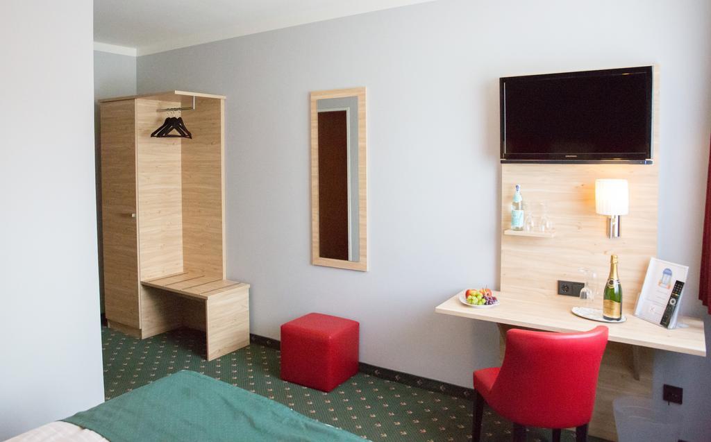 Hotel Cosima Vaterstetten Zimmer foto